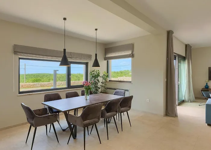 Eleonora Дом отдыха Пореч