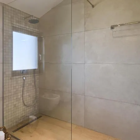 Eleonora Casa de Férias