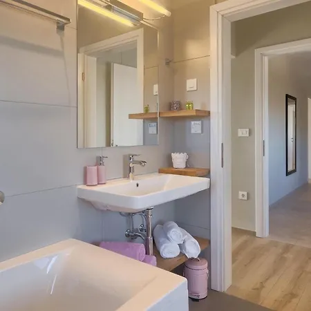 Holiday home Eleonora Porec